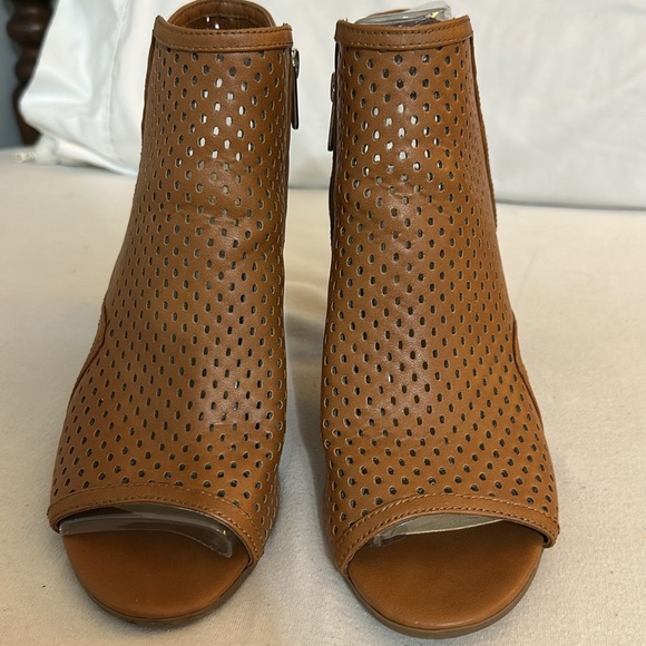 Circus by Sam Edelman Emerson Peep-toe Bootie Color brown Size:10 - Picture 2 of 7